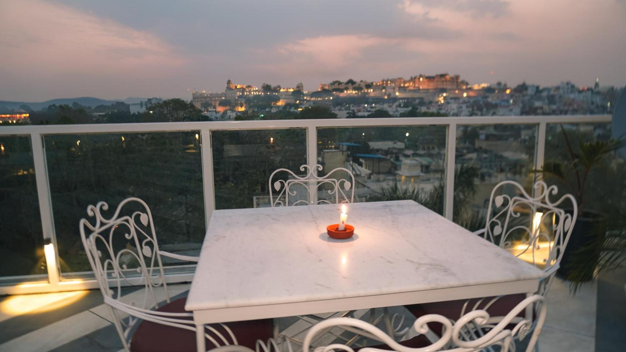 Hotel Naren Villa Udaipur Eksteriør bilde